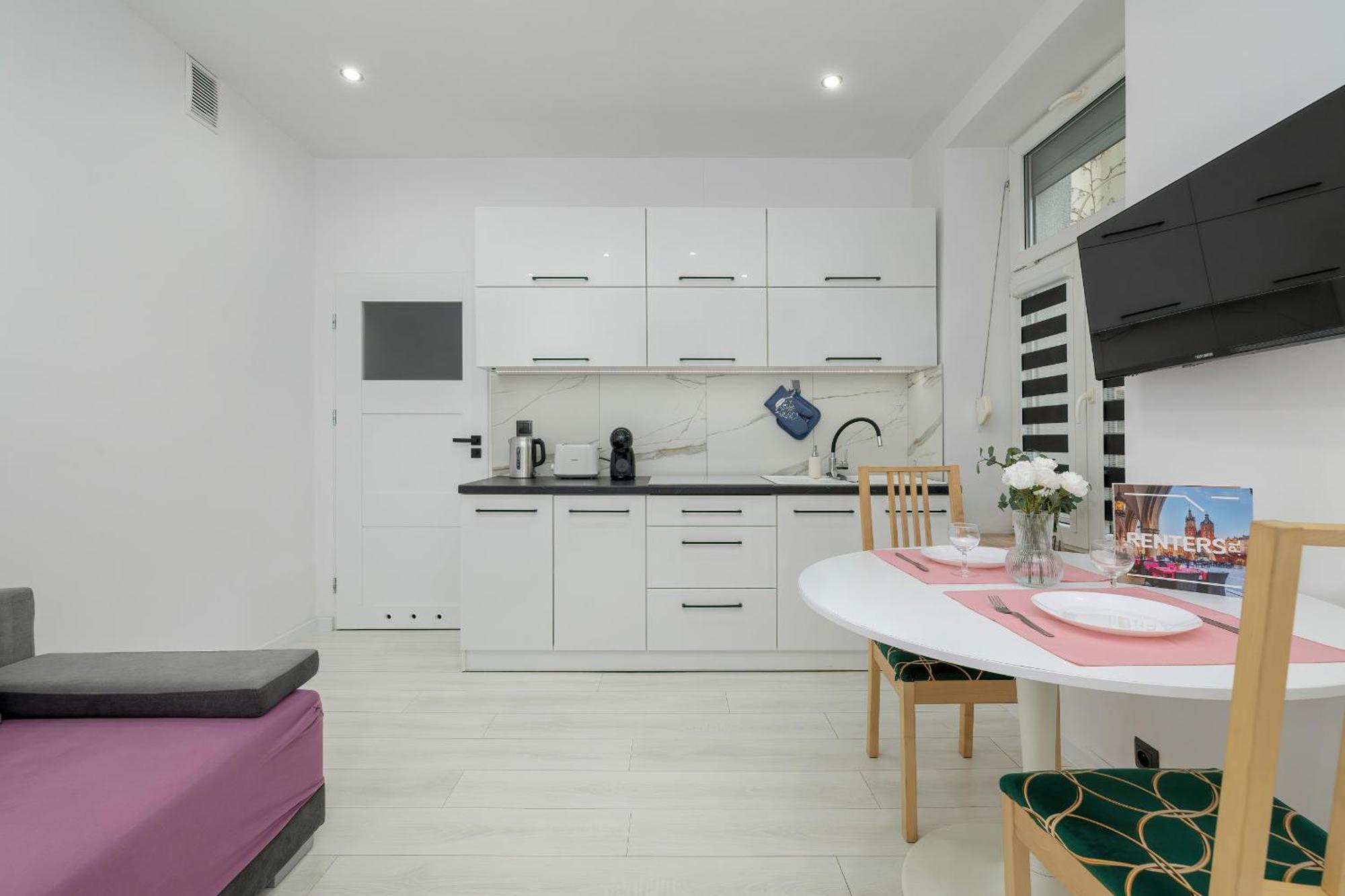 Apartament By Renters *